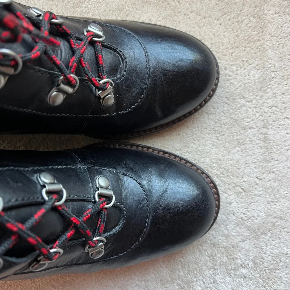 Johnston & Murphy Women 9.5M Black Leather & Red Plaid Hidden Wedge Ankle Boots‎